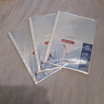 Lot 30 feuilles plastique