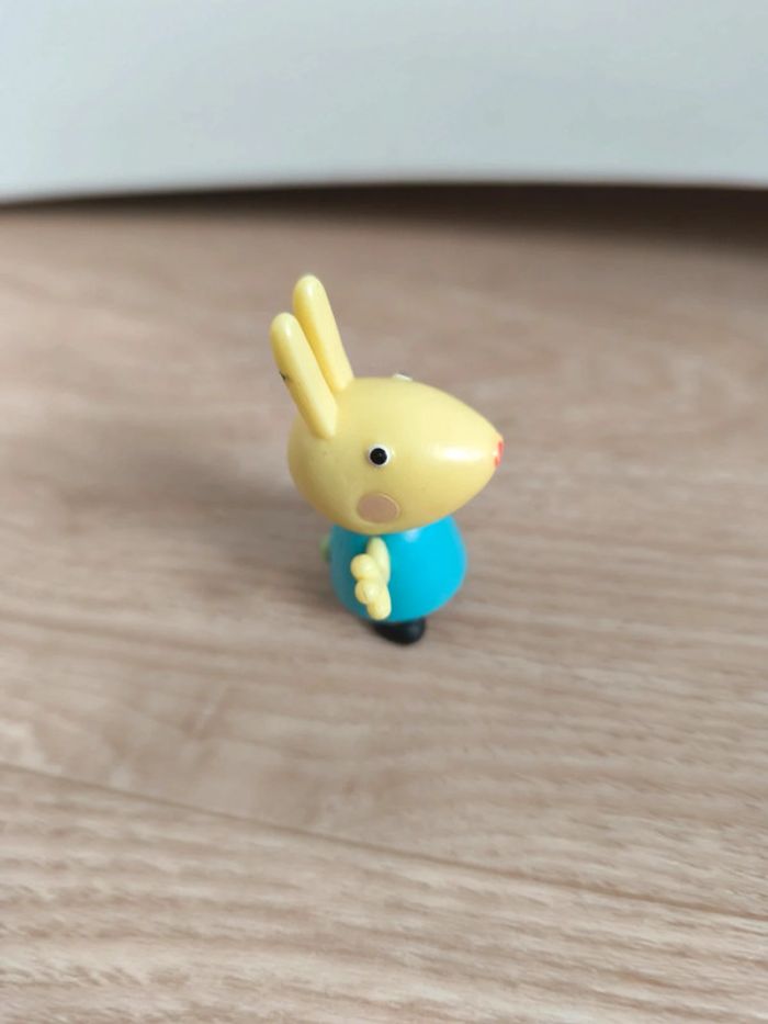 Figurine Peppa pig - photo numéro 2
