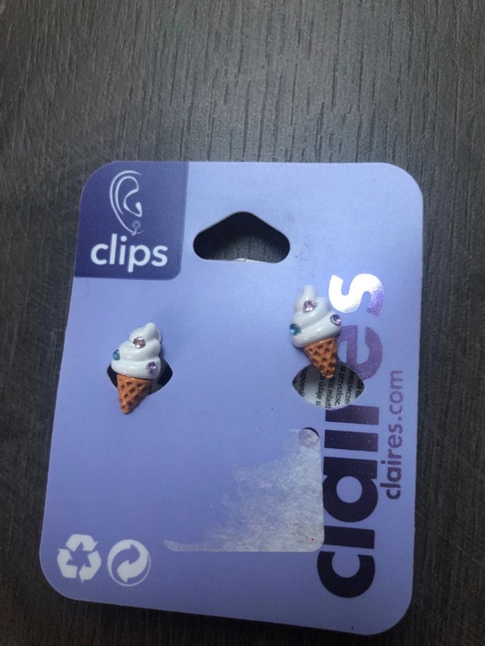 Boucles d’oreilles clip claire ´s neuves glace 🍦 - photo numéro 2