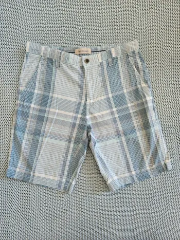 Short à carreaux