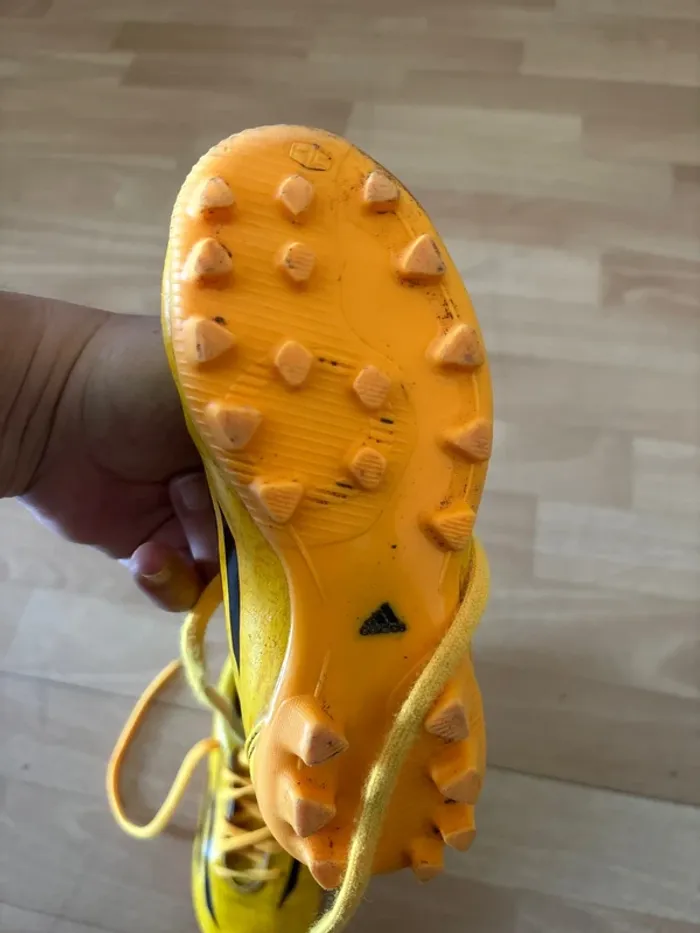 Chaussure de football - photo numéro 5