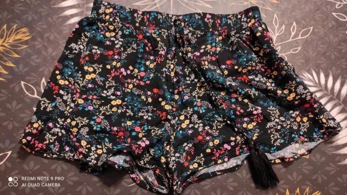 Short fleuri été fluide