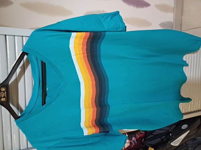 bermuda et tee shirt hommes Taille 44 - photo numéro 3