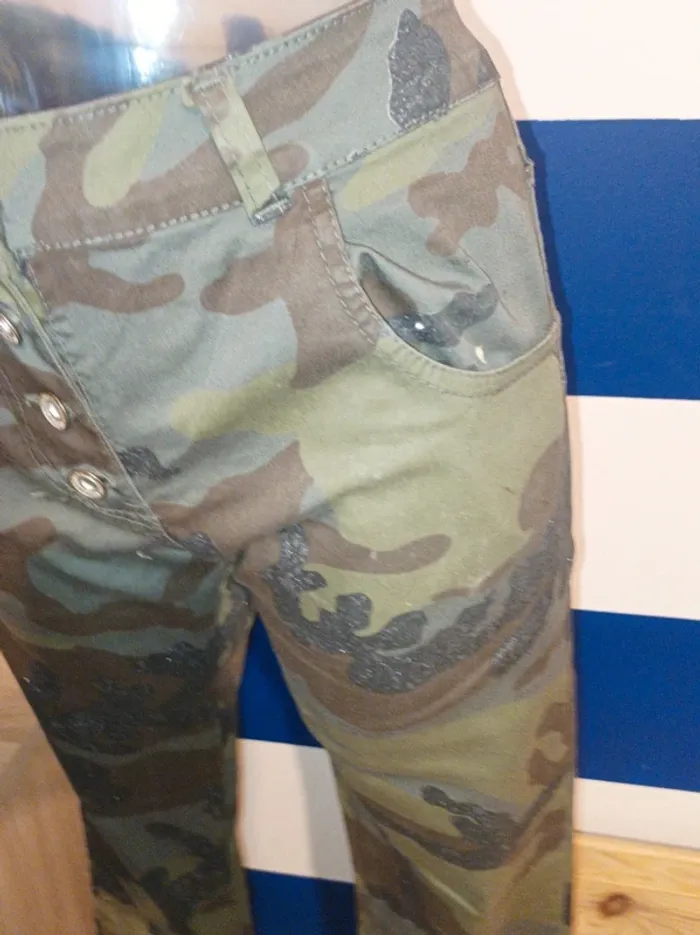 Pantalon ajusté camouflage à paillettes femme taille 38 - photo numéro 2