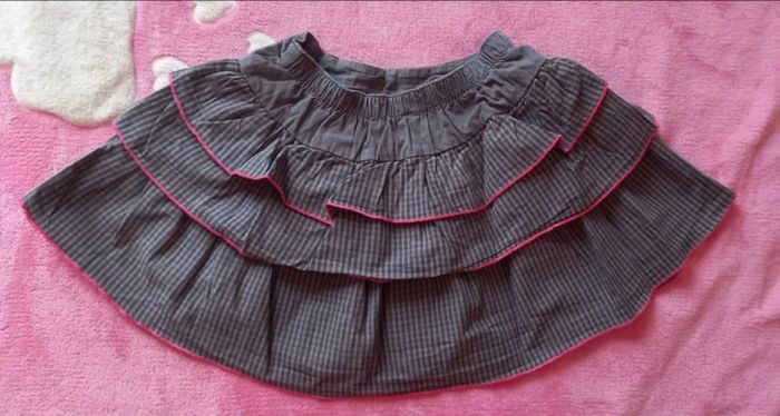 Jupe Orchestra taille 4 ans en très bon état - photo numéro 3