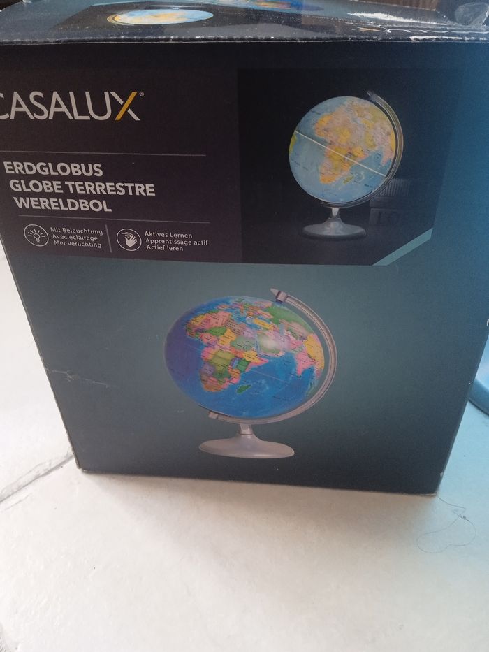 Globe terrestre avec éclairage apprentissage actif