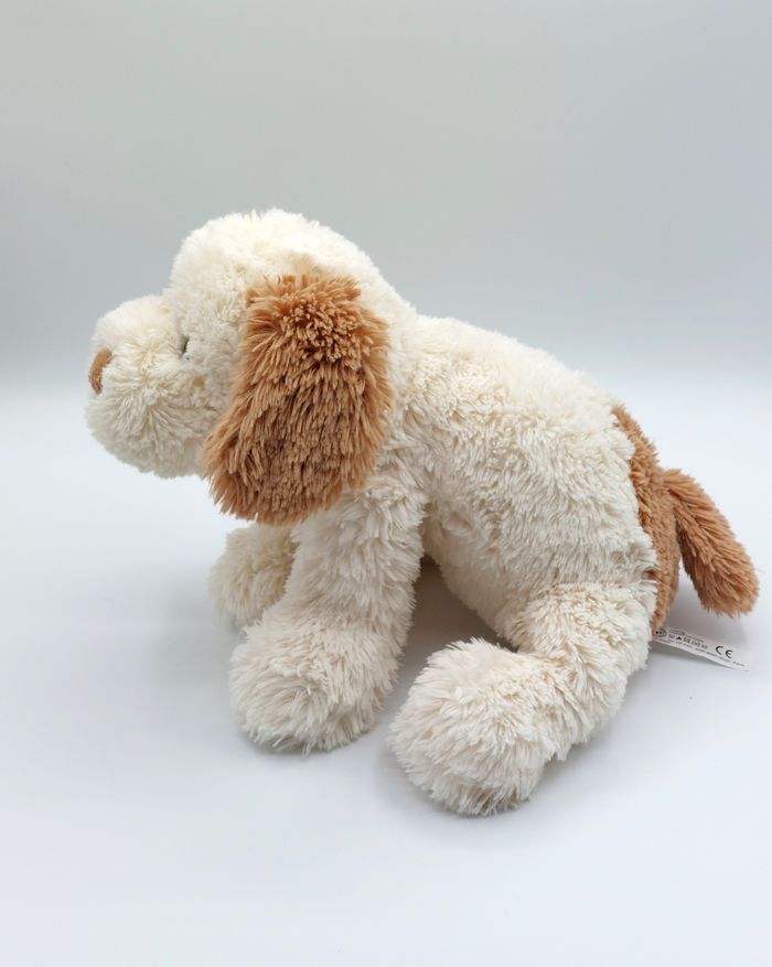 Peluche doudou chien blanc écru marron beige Carrefour cocard 40 cm yeux durs - photo numéro 4