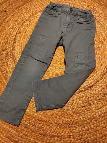 Jean 3 ans tape à l'œil