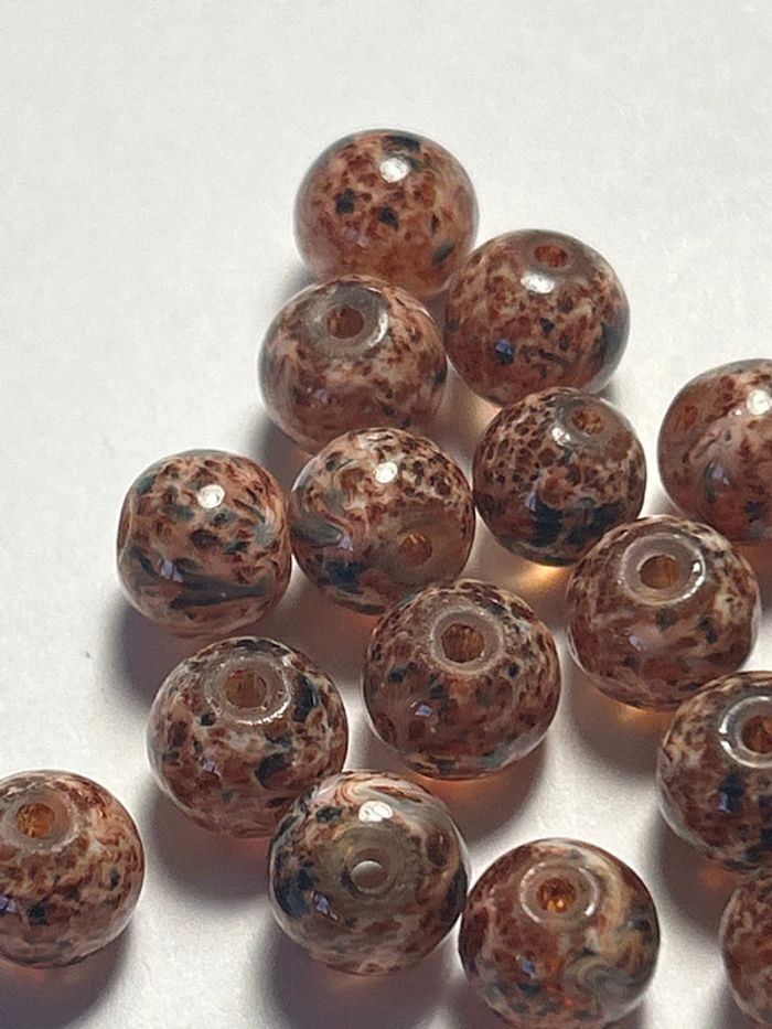 A21 lot de 20 perles léopards marrons verre 8mm - photo numéro 2
