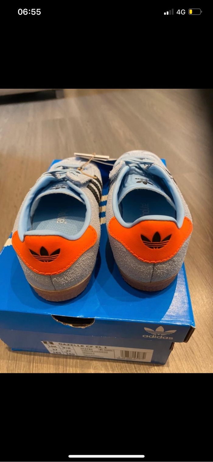 Adidas gazelle bleues et orange - photo numéro 3