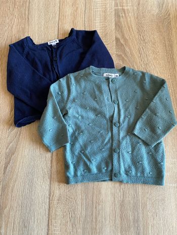 Lot gilets fille 6 mois