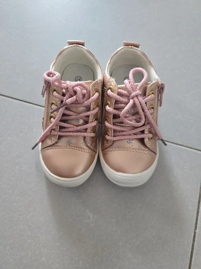 Chaussure taille 24 - photo numéro 6