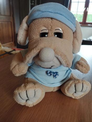 Peluche chien + pyjama et bonnet de nuit Taille unique·Très bon état·broze