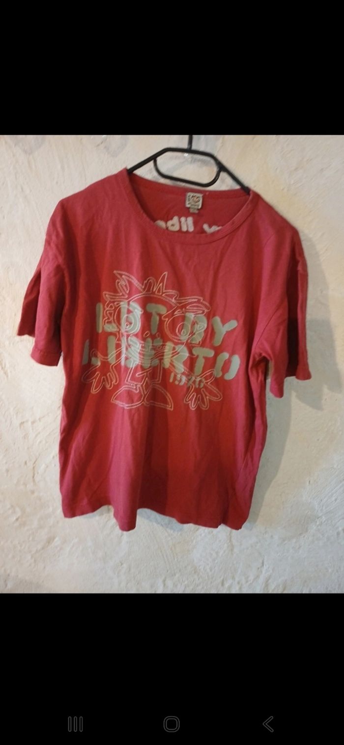 T.shirt garçon taille 14 ans