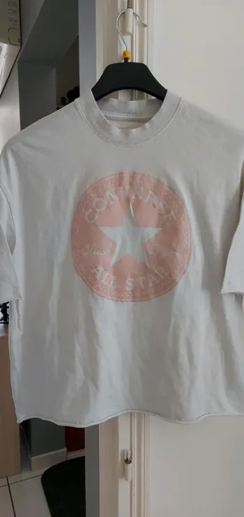 T-shirt court