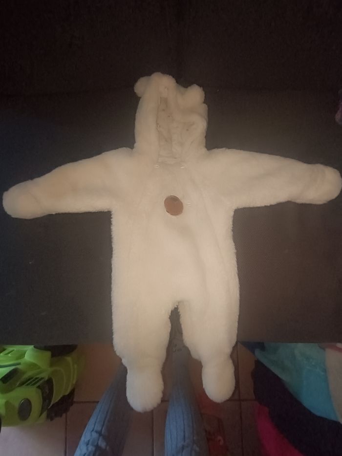 Combinaison ourson 62cm