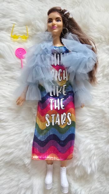 Barbie extra en très bon état