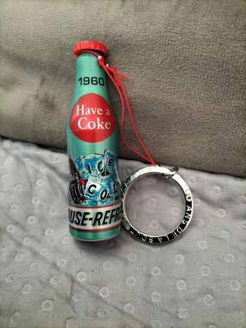 Porte clé Coca cola 2014