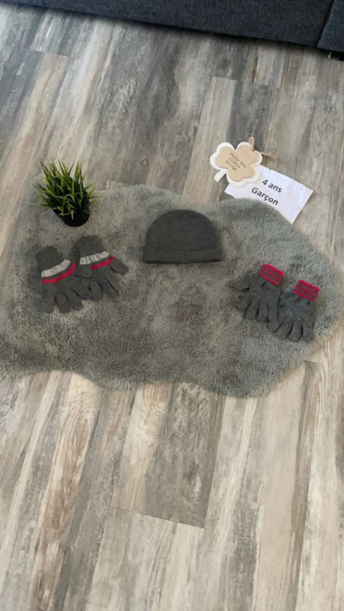 Bonnet + paire de gant taille unique