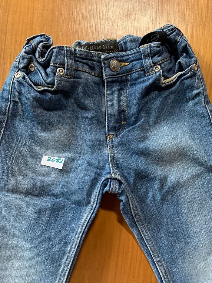 Jean comme neuf - photo numéro 2