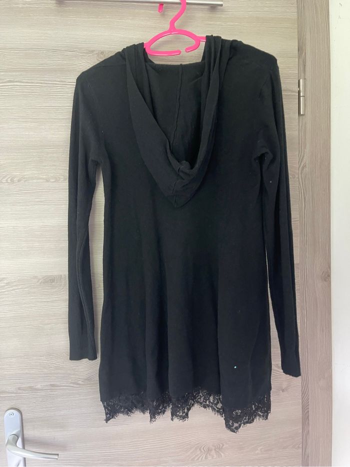 Robe noire avec capuche - photo numéro 2