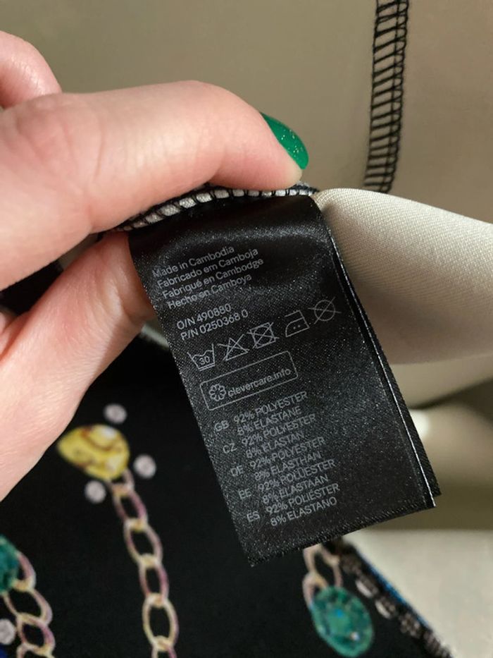 Robe de fête h et m avec motif bijou et diamant - photo numéro 5