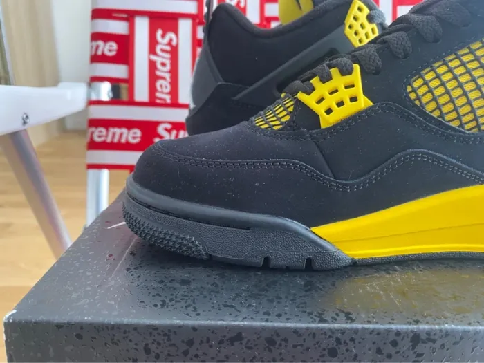 Jordan 4 retro thunder yellow - photo numéro 18