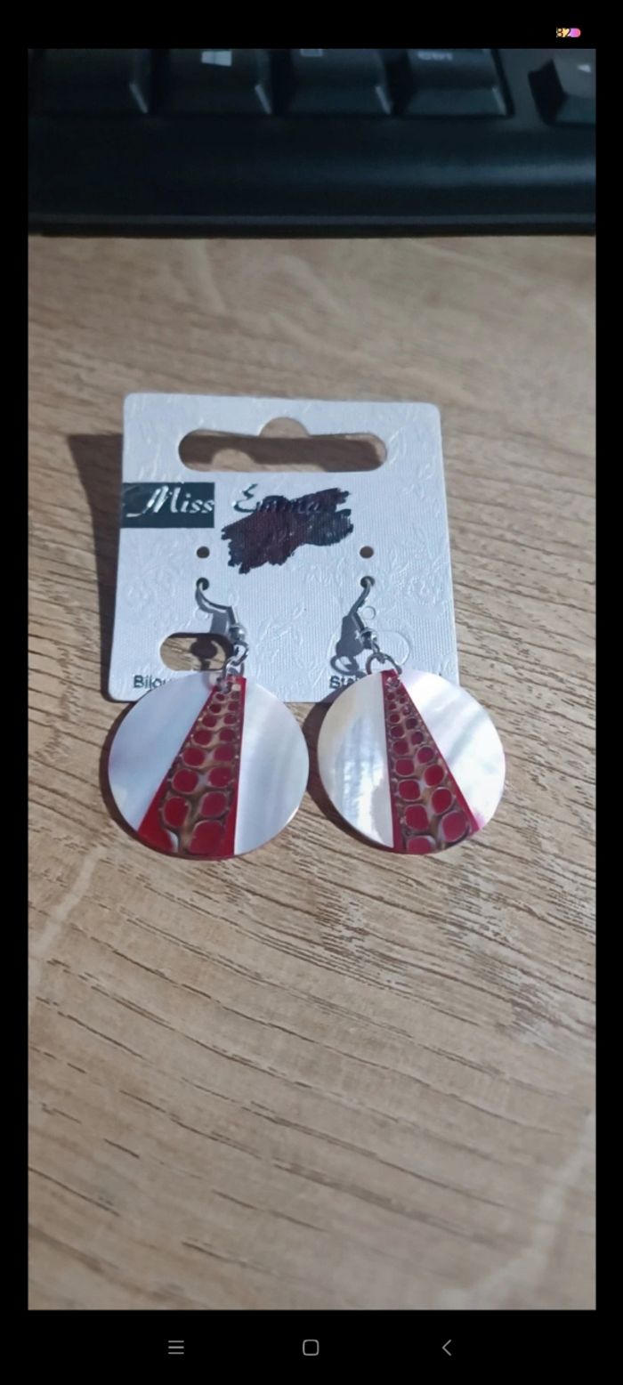 Boucle d'oreille ronde