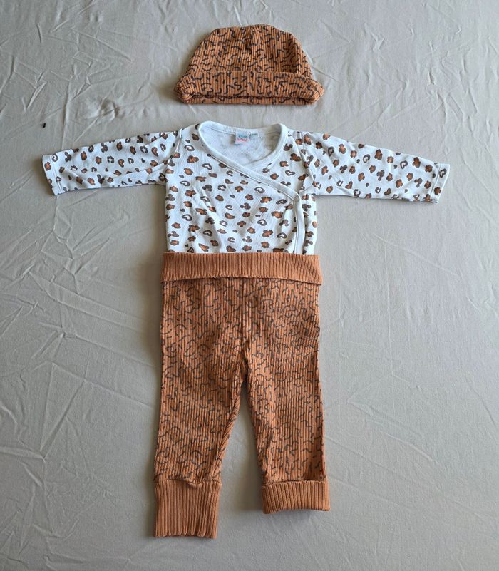 Gémo Disney Lot Ensemble Camel & Body Mickey Léopard 9 mois