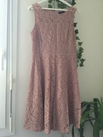 Robe rose clair neuve T38