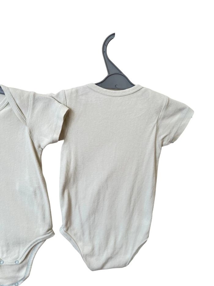 LOT DE 2 bodies à manches courtes (body) - Kiabi 18 mois - photo numéro 6