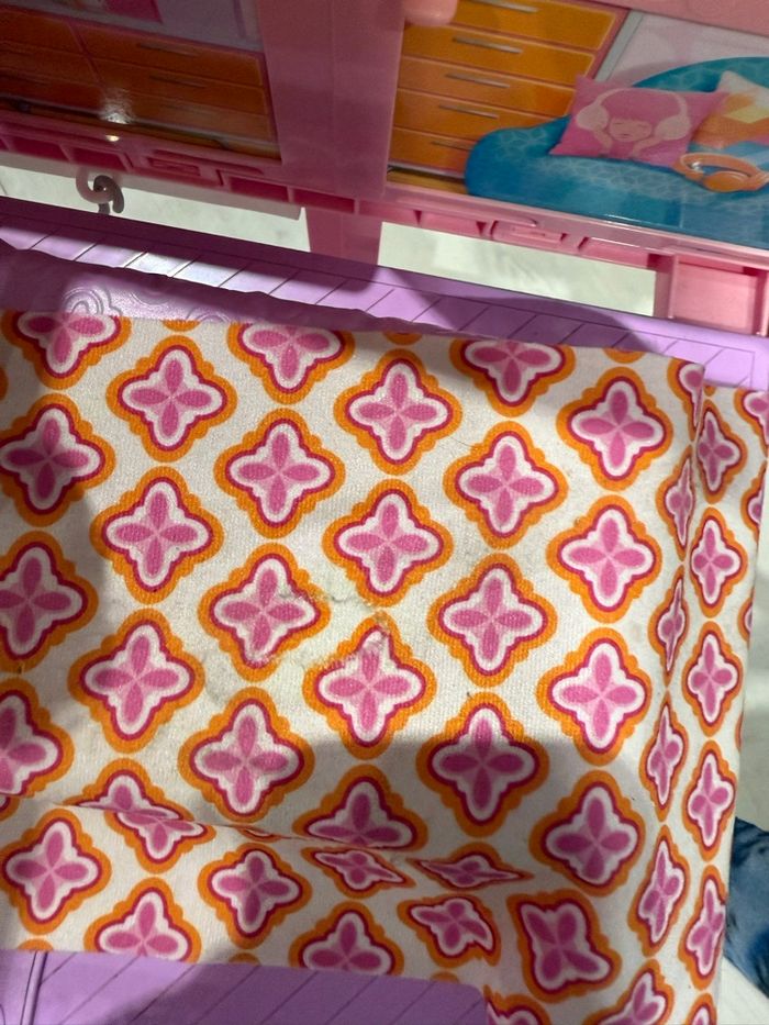 Maison de luxe  barbie et accessoires  90cm X  60 cm - photo numéro 3