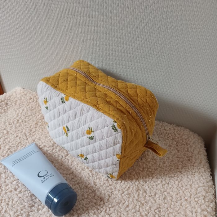 Trousse maquillage 💄 où autre - photo numéro 10