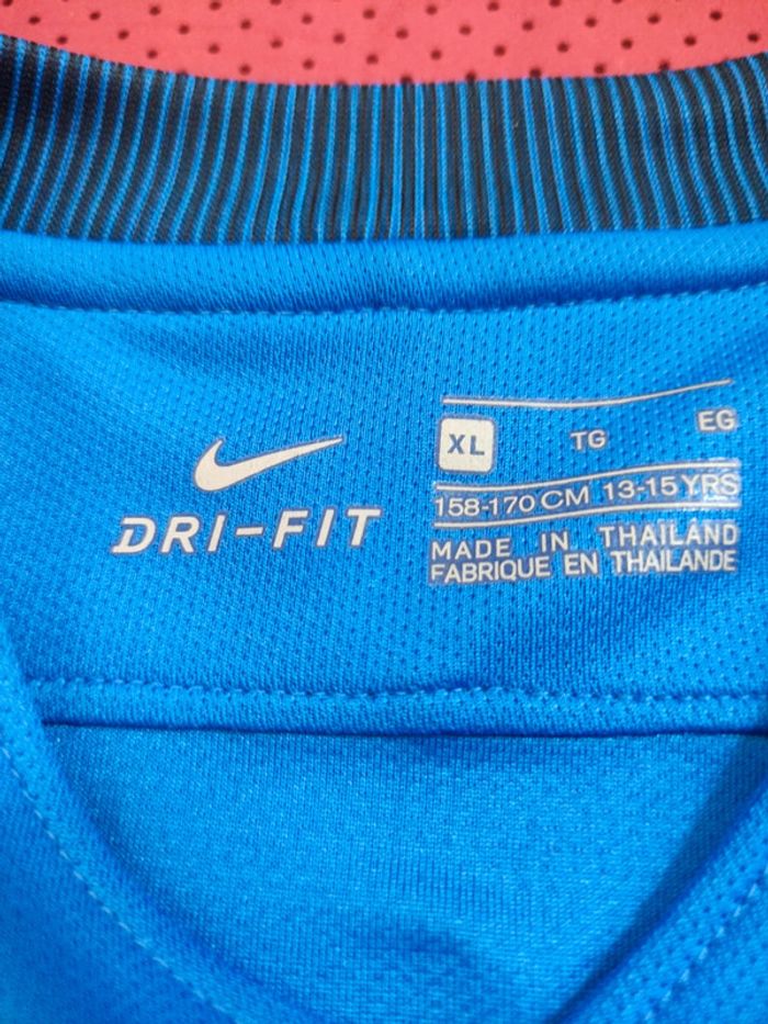 Maillot de foot Griezmann France, Nike Authentique Officiel taille enfant 13/15 ans, proche du Neuf - photo numéro 9