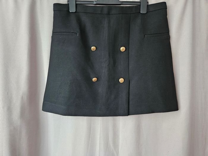 Jupe à boutons - photo numéro 2