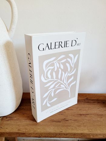 Livre décoratif 