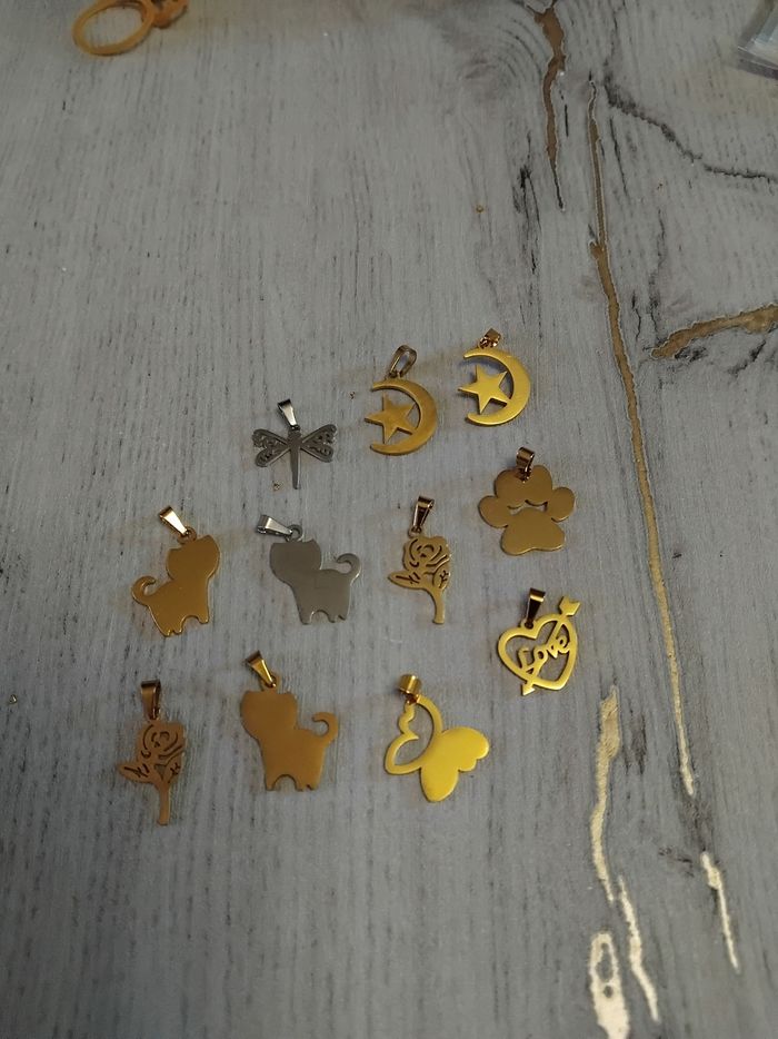 Lot pendentifs charms