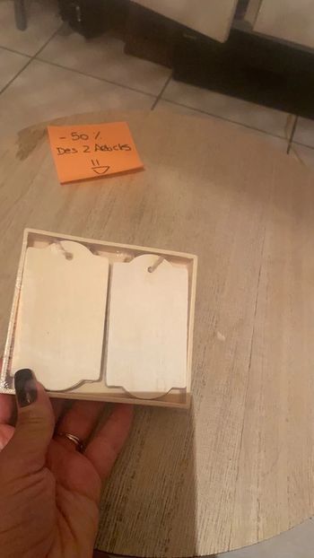 Étiquettes en bois