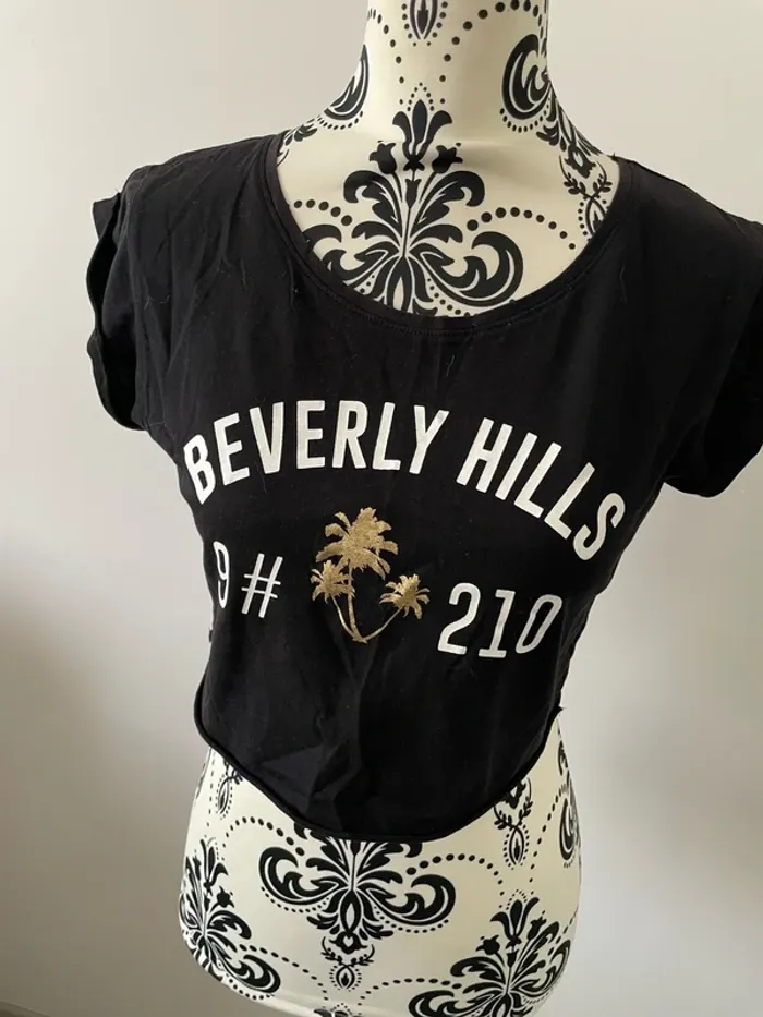 T-shirt court crop top Jennyfer taille S noir Beverly Hills - photo numéro 2
