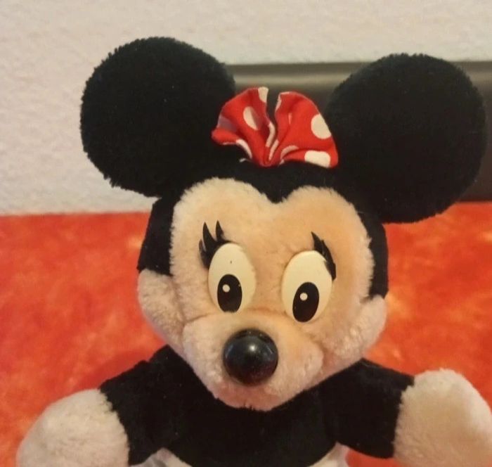 Minnie vintage euro disney Disneyland - photo numéro 2