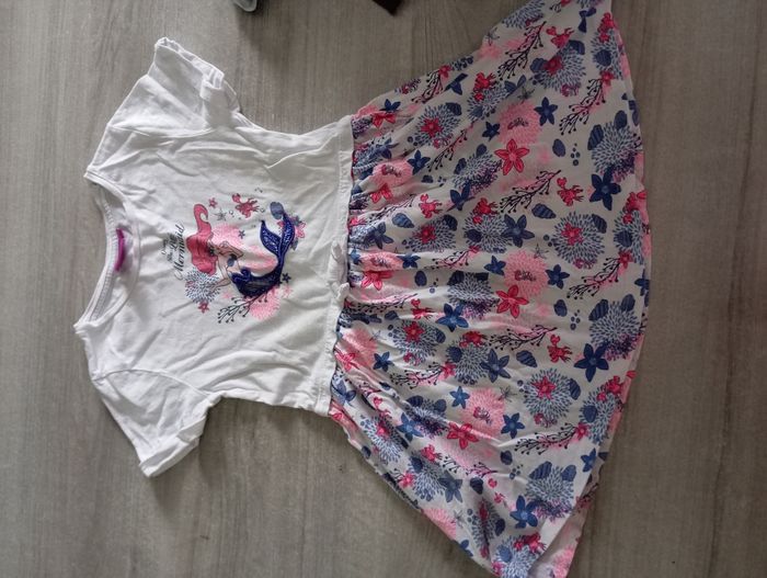 Lot 5 ans fille - photo numéro 8