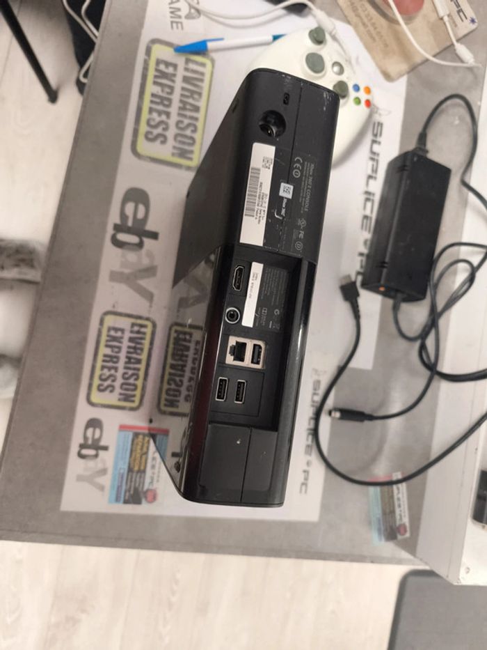 Xbox 360 E sans HDD seule - photo numéro 5