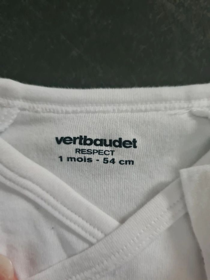 2 bodies - photo numéro 2