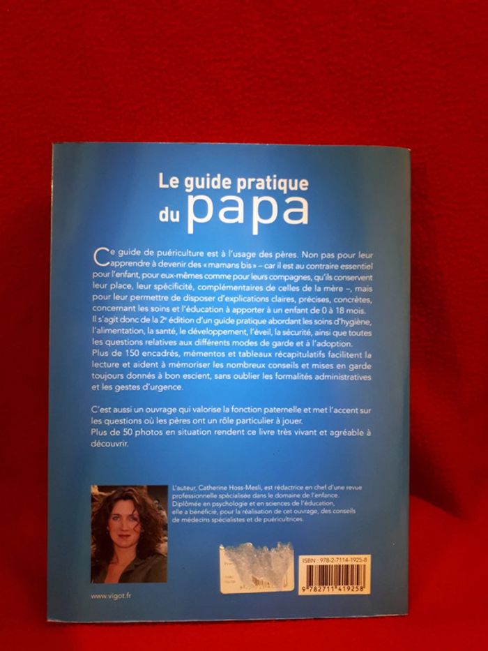 Livre " Le guide pratique du papa " - photo numéro 2