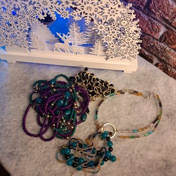 Lot de 4 colliers à recycler