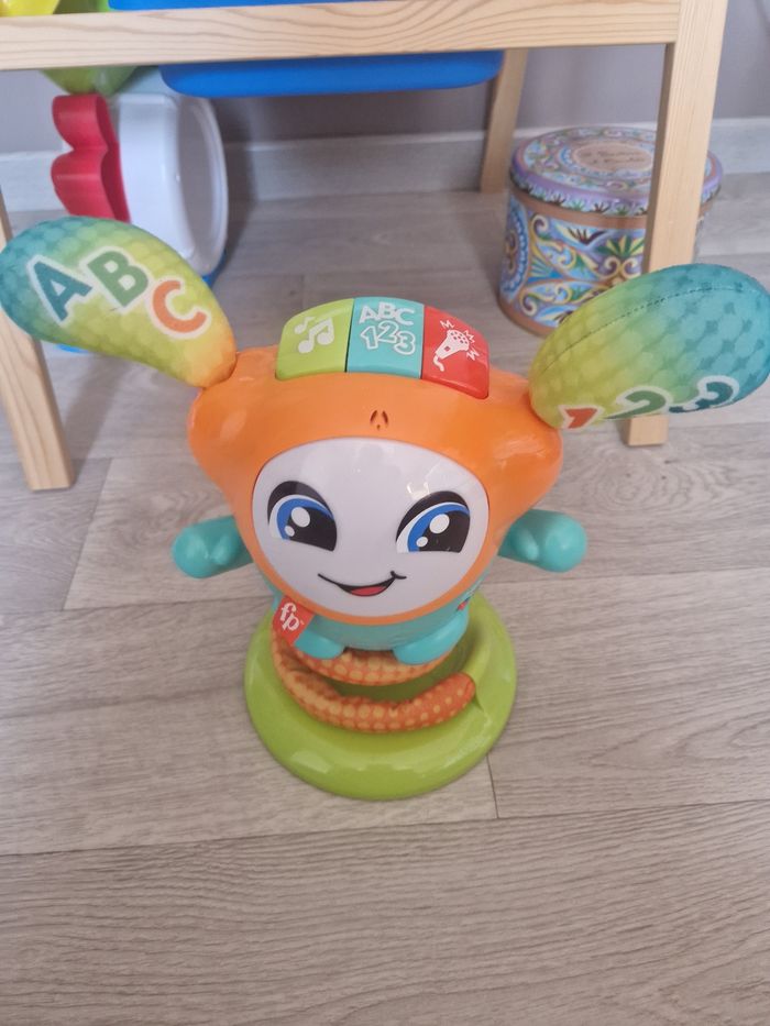 DJ le robot