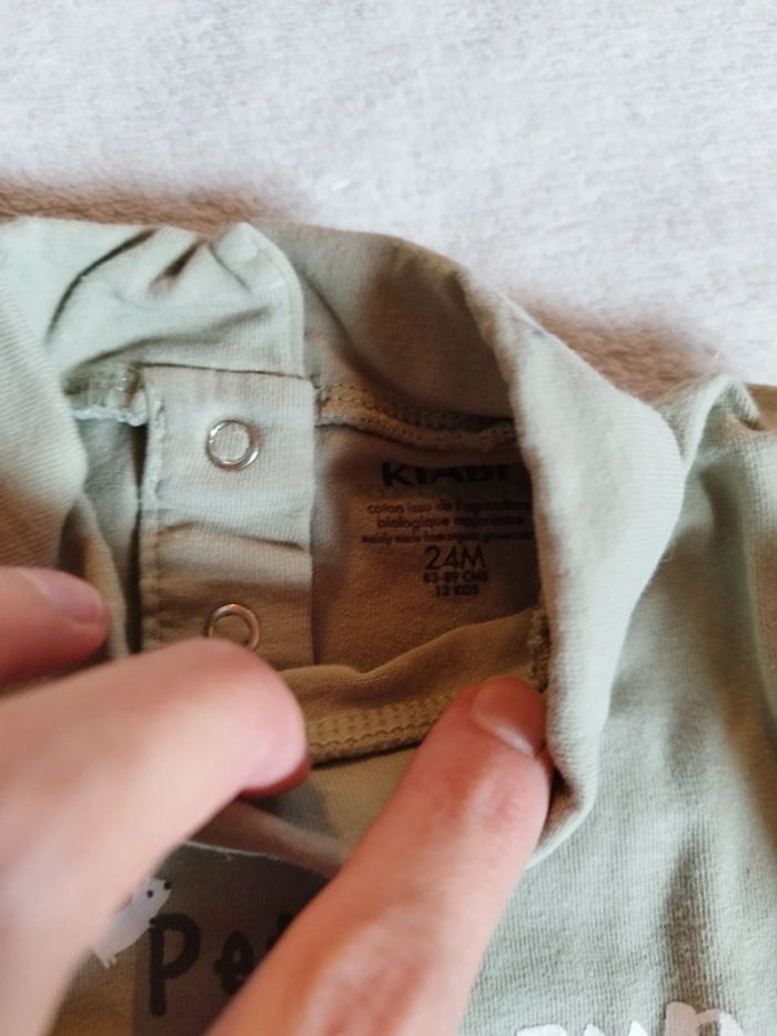 Tee-shirt manches longues col roulé taille 24 mois - photo numéro 2
