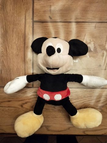 Mickey en peluche