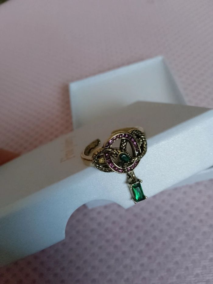 Bague vintage serpent avec zircons verts - photo numéro 3