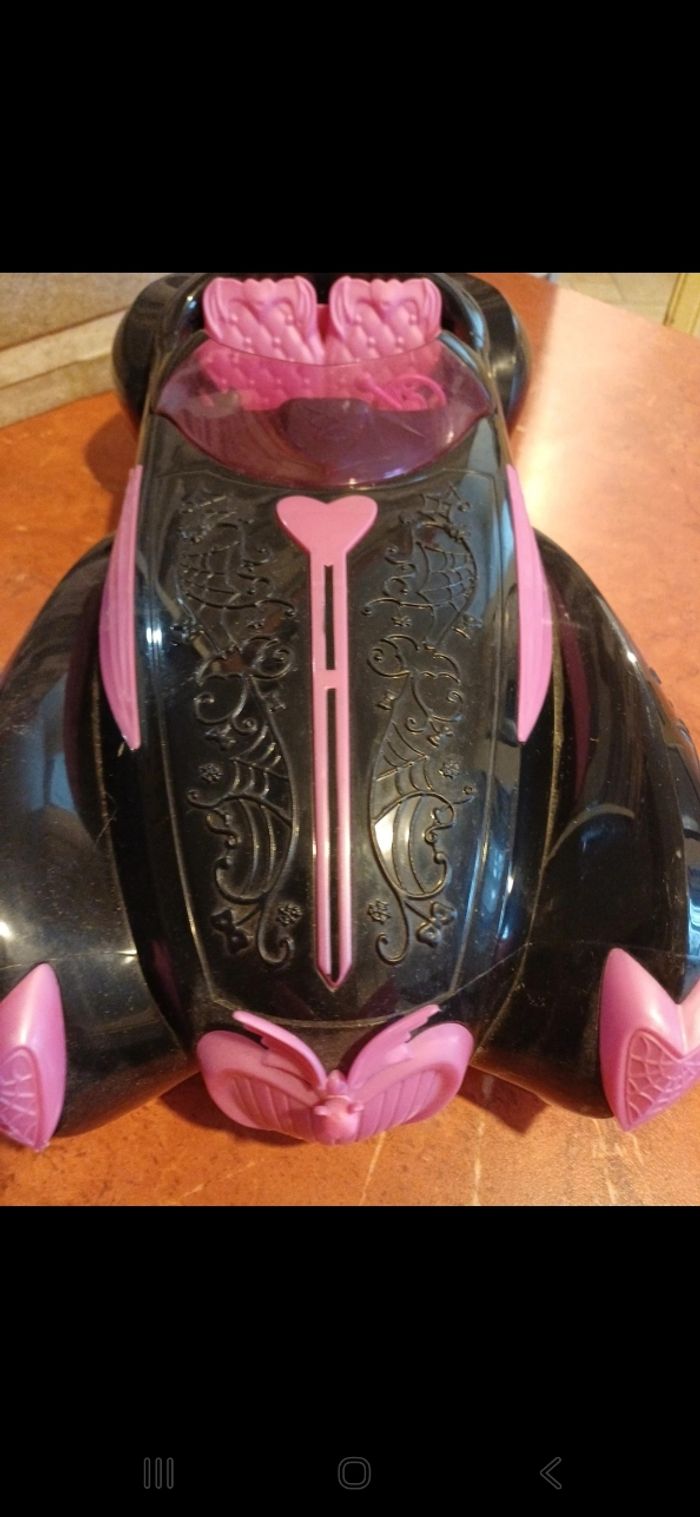 Voiture Draculaura monster hight - photo numéro 3